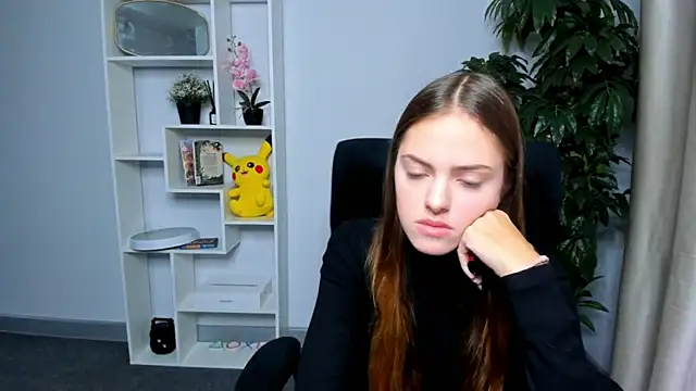 Snapshot of FeliciaWard chatting on October 24, 2025, 12:01 pm FeliciaWard online show from October 24, 2025, 12:01 pm