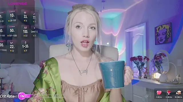 Snapshot of Talulaa chatting on February 13, 2025, 7:52 pm Talulaa online show from February 13, 2025, 7:52 pm