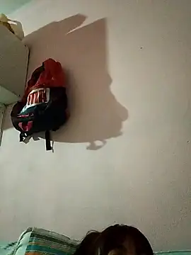 isabella931054 online show from September 28, 2025, 9:47 am