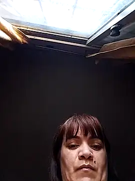 isabella931054 online show from October 5, 2025, 1:42 pm