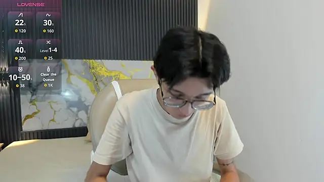 SantiagoRusso18 online show from November 24, 2025, 2:11 am