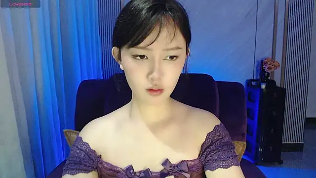 Eoov online show from September 24, 2025, 12:30 pm