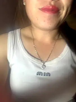 Snapshot of tuyetnhi-00 chatting on October 22, 2025, 8:19 pm tuyetnhi-00 online show from October 22, 2025, 8:19 pm