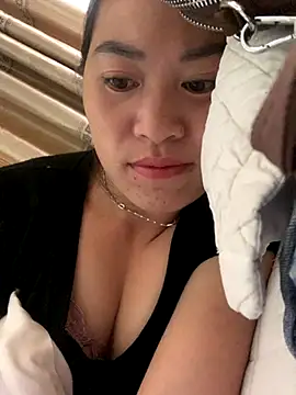 Snapshot of tuyetnhi-00 chatting on November 6, 2025, 12:55 am tuyetnhi-00 online show from November 6, 2025, 12:55 am