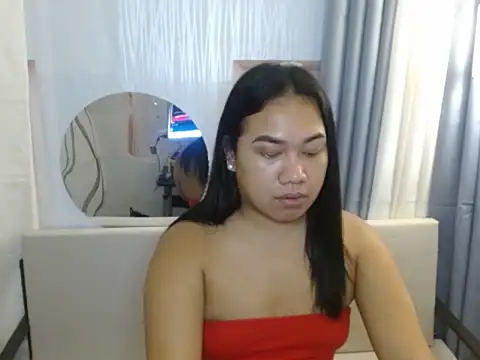 TsUncutKaren online show from November 6, 2025, 5:25 pm