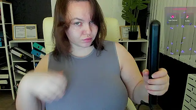  feel me  online show from February 3, 2026, 1:48 am