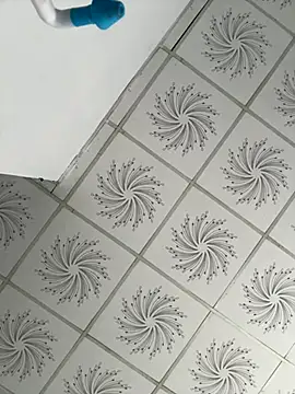 Tiffany-yy online show from December 2, 2025, 5:24 am