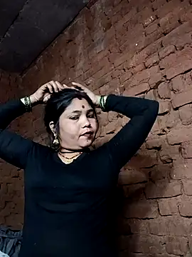 Priya tyagi online show from October 15, 2025, 3:56 pm
