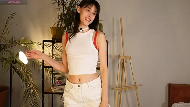 Snapshot of ttragedienne chatting on September 15, 2025, 2:06 pm ttragedienne online show from September 15, 2025, 2:06 pm