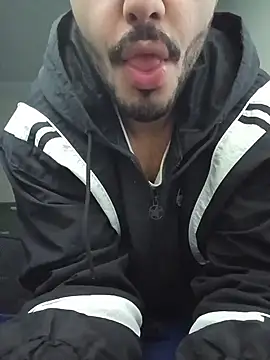 Snapshot of Arab_malek chatting on December 19, 2025, 4:58 pm Arab malek online show from December 19, 2025, 4:58 pm