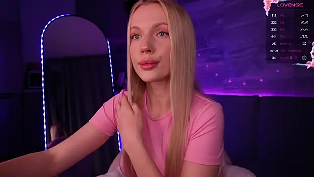 Snapshot of baby_bon chatting on December 20, 2025, 3:30 pm baby bon online show from December 20, 2025, 3:30 pm