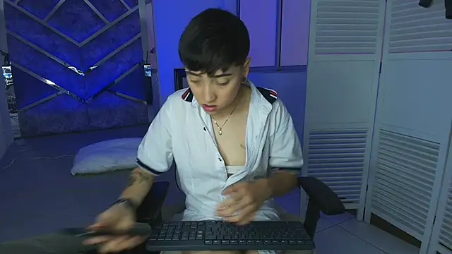 Eryx Eriscor online show from October 27, 2025, 2:54 pm