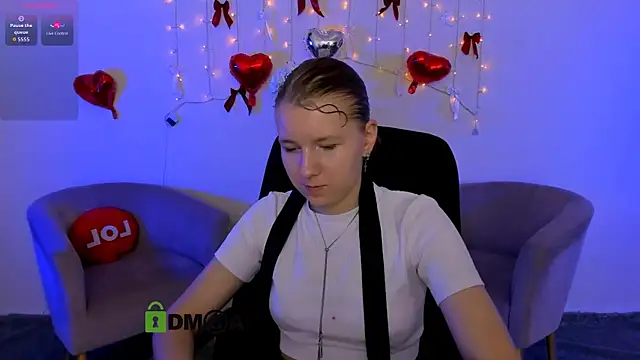 Snapshot of gloria_bubble chatting on May 14, 2026, 7:09 pm gloria bubble online show from May 14, 2026, 7:09 pm