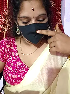 luci-queen online show from September 26, 2025, 6:45 pm