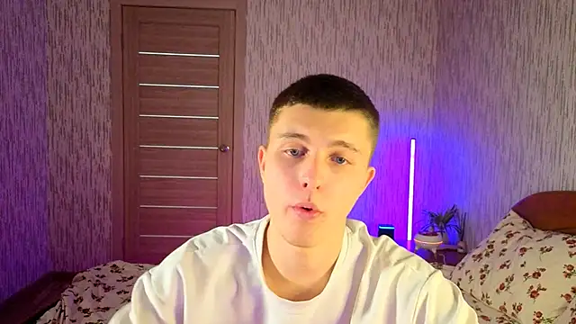 Snapshot of Denisx444 chatting on October 14, 2025, 11:11 am Denisx444 online show from October 14, 2025, 11:11 am