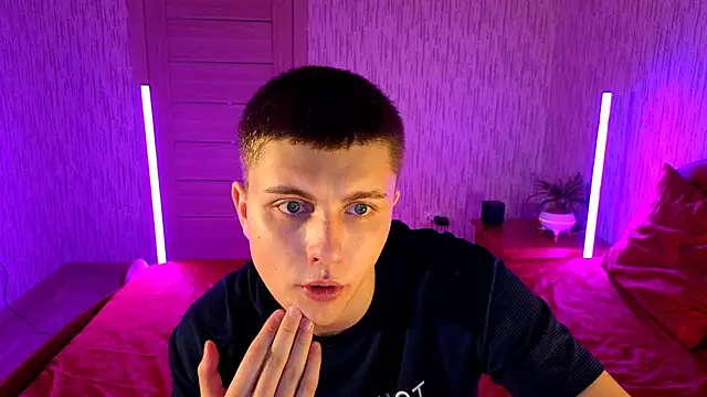 Snapshot of Denisx444 chatting on November 8, 2025, 3:07 am Denisx444 online show from November 8, 2025, 3:07 am