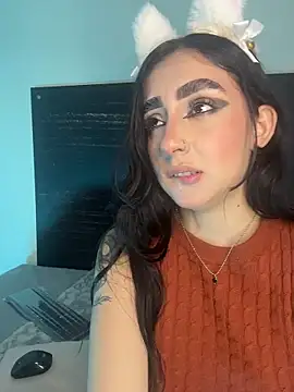 sharlot24 online show from March 21, 2026, 3:11 am