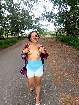 charlotte dante212 online show from December 13, 2025, 9:09 pm