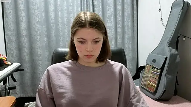CutieAnny online show from May 21, 2026, 8:16 pm