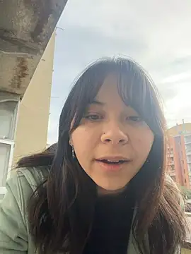 Snapshot of YumiLux chatting on January 10, 2026, 3:03 pm YumiLux online show from January 10, 2026, 3:03 pm