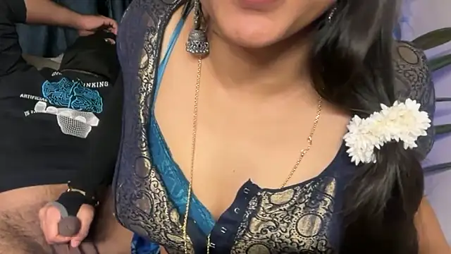 hot spicey online show from June 1, 2026, 3:25 pm