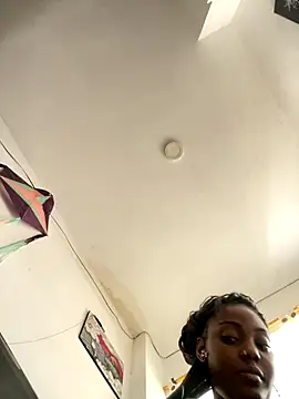 Snapshot of zaracollins01 chatting on November 1, 2025, 7:27 pm zaracollins01 online show from November 1, 2025, 7:27 pm