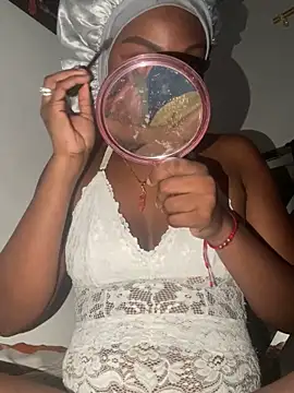 Snapshot of zaracollins01 chatting on November 8, 2025, 6:51 pm zaracollins01 online show from November 8, 2025, 6:51 pm