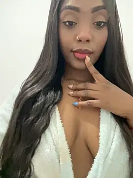 Snapshot of zaracollins01 chatting on December 4, 2025, 4:44 am zaracollins01 online show from December 4, 2025, 4:44 am