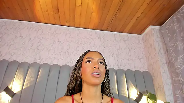 aylacallowey online show from March 19, 2026, 7:18 pm