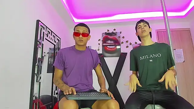 Snapshot of YOUNGS_GUYS chatting on October 2, 2025, 7:15 am YOUNGS GUYS online show from October 2, 2025, 7:15 am