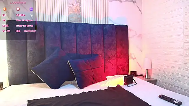 yunkeyc online show from December 18, 2025, 8:59 pm