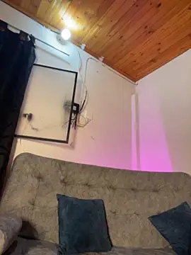 Snapshot of tony_and_katy chatting on April 16, 2026, 12:22 am tony and katy online show from April 16, 2026, 12:22 am