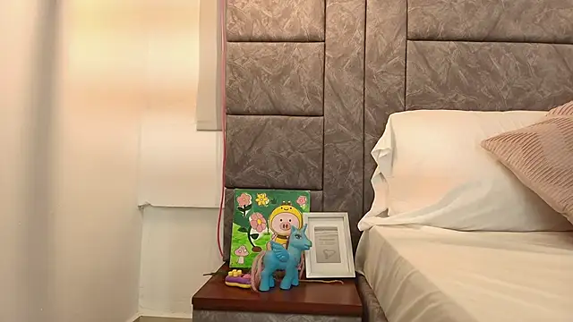 Snapshot of alaska__williams__ chatting on October 29, 2025, 11:06 pm alaska williams online show from October 29, 2025, 11:06 pm