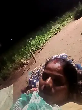 Snapshot of Sapna_cutt chatting on September 28, 2025, 4:01 pm Sapna cutt online show from September 28, 2025, 4:01 pm