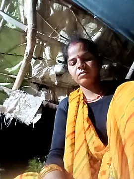 Snapshot of Sapna_cutt chatting on October 1, 2025, 11:11 pm Sapna cutt online show from October 1, 2025, 11:11 pm