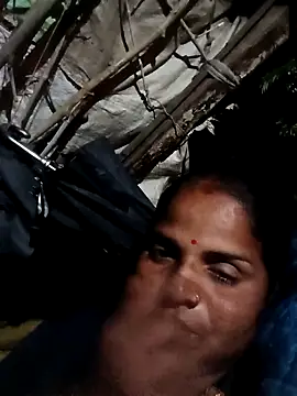 Snapshot of Sapna_cutt chatting on October 6, 2025, 4:15 pm Sapna cutt online show from October 6, 2025, 4:15 pm