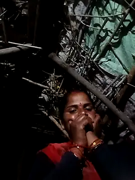 Snapshot of Sapna_cutt chatting on October 23, 2025, 4:39 pm Sapna cutt online show from October 23, 2025, 4:39 pm