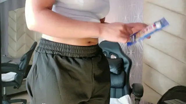 samiradoll online show from January 11, 2026, 4:28 am