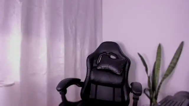 samiradoll online show from March 26, 2026, 3:12 am