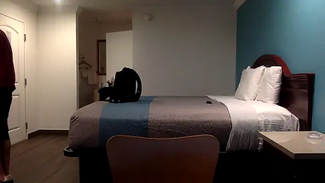 DrewTheTOP online show from September 21, 2025, 8:27 am