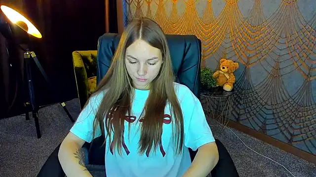 MilaAddams online show from June 23, 2026, 5:38 am