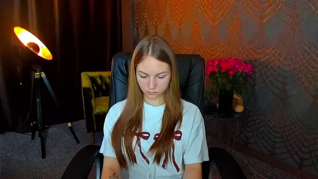 MilaAddams online show from July 1, 2026, 5:42 am