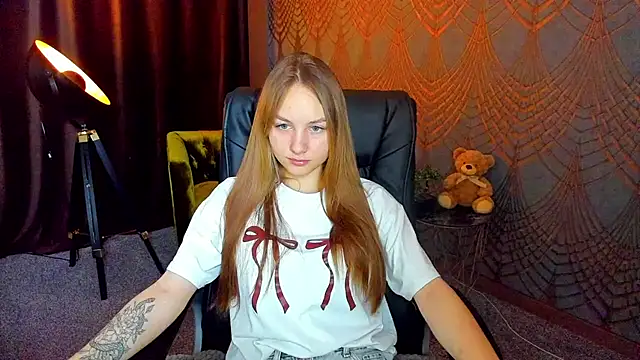 MilaAddams online show from July 2, 2026, 5:35 am