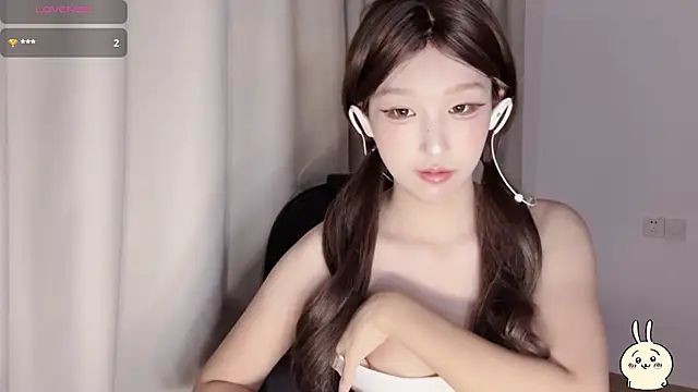 Winnie666- online show from September 23, 2025, 4:32 pm