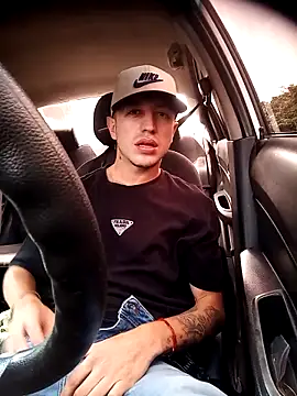 Snapshot of DebutingPathway chatting on November 10, 2025, 2:38 pm DebutingPathway online show from November 10, 2025, 2:38 pm