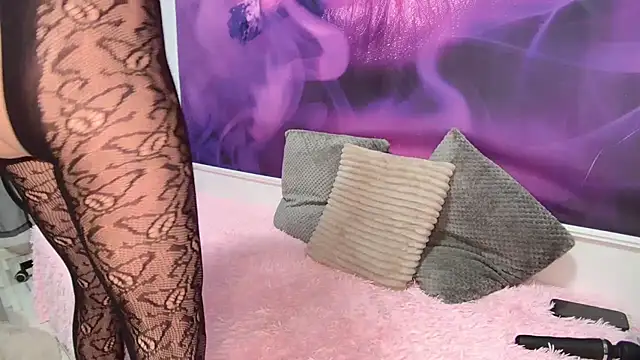 MysticCleo online show from November 14, 2025, 4:38 pm