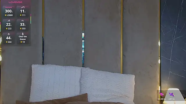 MadisonKroft online show from November 23, 2025, 5:07 am