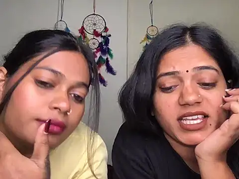 Snapshot of HoleyCoupon chatting on January 13, 2026, 6:35 pm HoleyCoupon online show from January 13, 2026, 6:35 pm