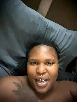 Snapshot of houseforsex chatting on September 19, 2025, 5:46 pm houseforsex online show from September 19, 2025, 5:46 pm