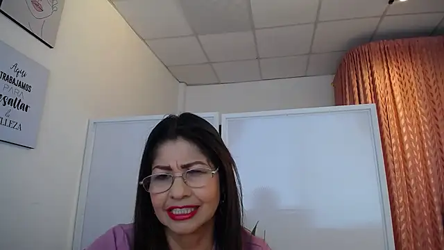 Snapshot of Manuela_lara_ chatting on November 11, 2025, 2:39 pm Manuela lara online show from November 11, 2025, 2:39 pm